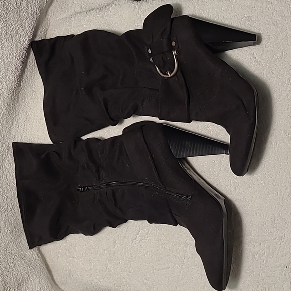 Massini Shoes - Massini cone heel, round toe, immi suede, black, silver buckle, zipper, size 7